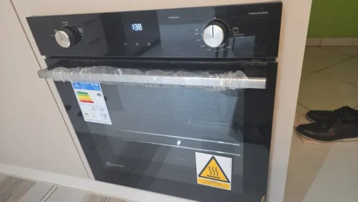 FORNO DE EMBUTIR ELECTROLUX A GÁS 80L PERFECTCOOK 360