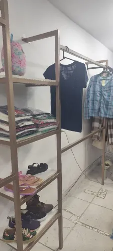 Arara de parede