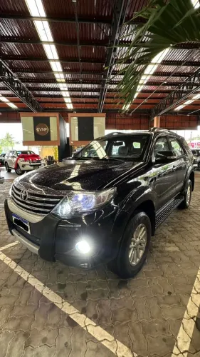 Toyota Hilux SW4 SR 4X2 2.7/ 2.7 Flex 16V Aut. 2013