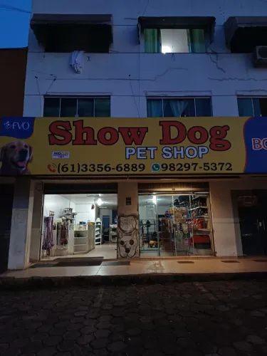Vende Passa o ponto de pet shop com loja em arniqueiras. Mais de 15 anos de funcionamento