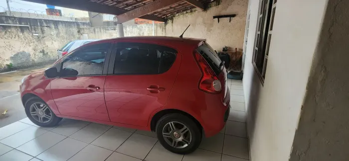 Fiat Palio Attractive 1.0 EVO Fire Flex 8V 5P 2014