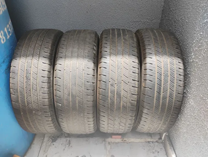 4 Pneus Michelin Aro 17