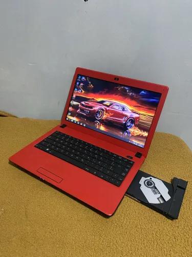 Notebook Cce Intel / HD 500GB / 4GB c/ Windows 10 e Office