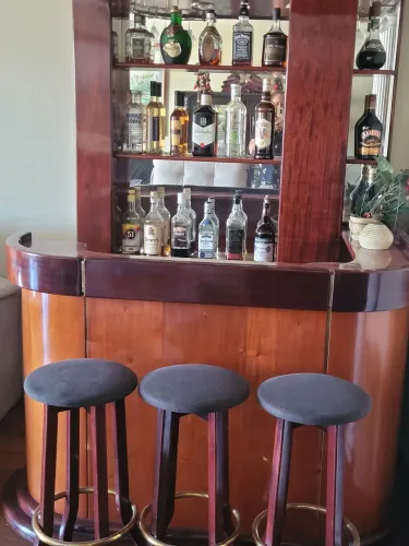 Bar Madeira Maciça c 3 Banquetas
