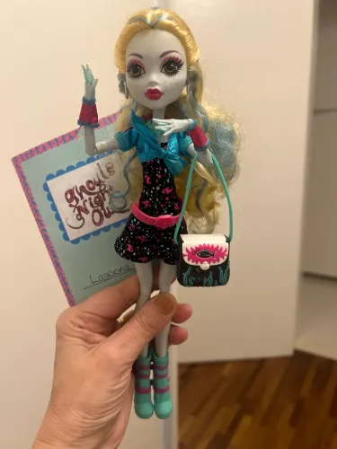 Lagoona Blue da Coleção Night Out, linha Monster High.