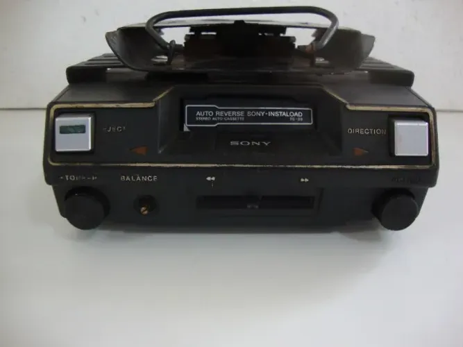 Antigo Toca-Fitas anos 60/70 Marca Sony Modelo TC-30(Leia o Texto)