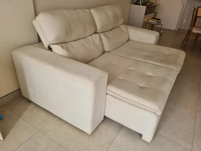 Sofá retrátil linho