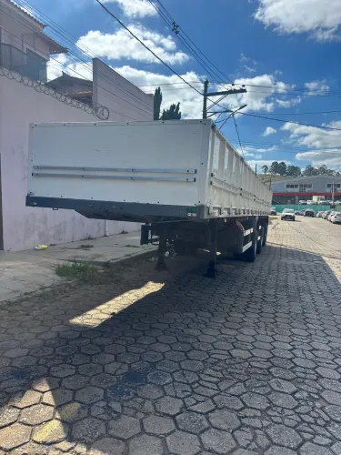 Carreta Vanderleia 13,5 mts Facchini assoalho chapa