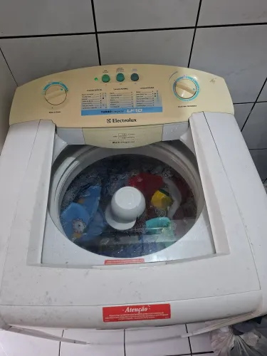 Máquina de lavar Electrolux Turbo Limpeza LF10