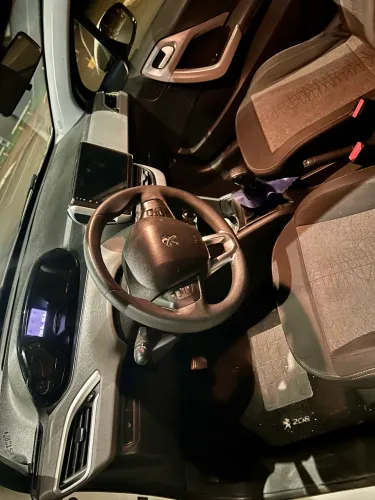 Peugeot 208 Active 1.2 Flex 12V 5P Mec. 2018