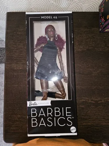 Barbie basics 003 lacrada
