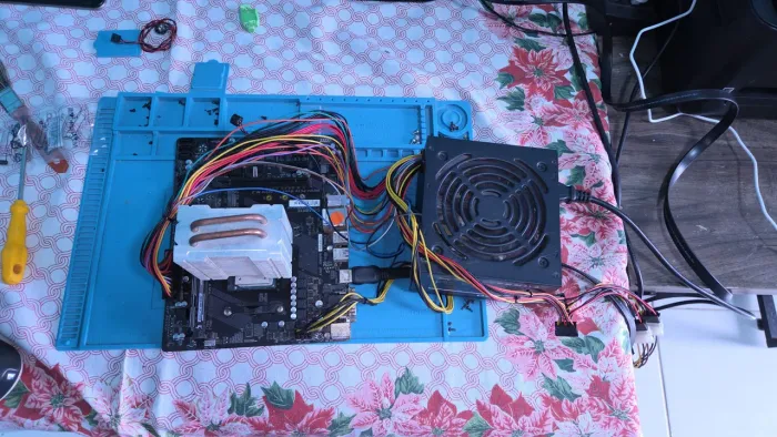 Placa mae A320M AM4 - AMD com defeito.