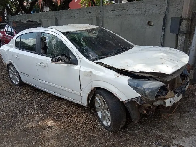 Sucata de Gm Chevrolet Vectra Sedan Elegance 2.0 2007/2008 - para retirada de peças