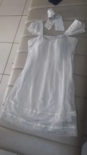 Vestido todo branco