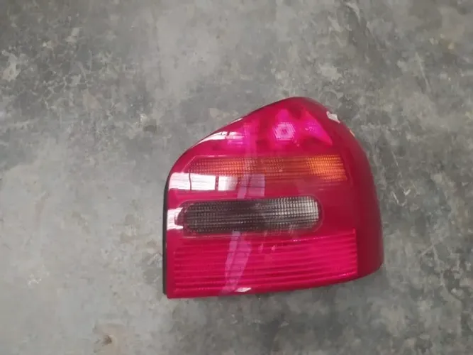 Lanterna Audi A3 1996 1997 1998 1999