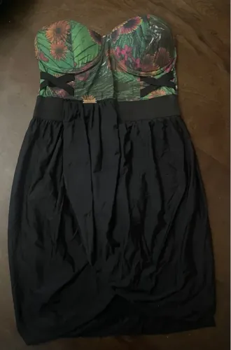Vestido gatabakana curto