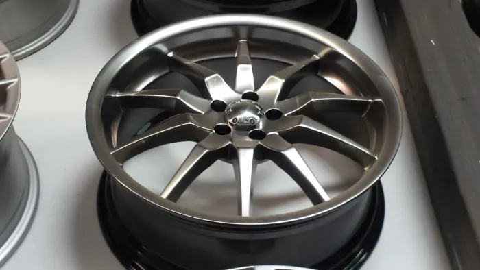 Roda aro 19 Esportiva Modelo stock car gloss 5x100 jogo novo