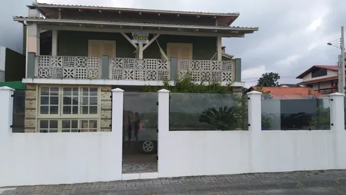 São Francisco do Sul-SC Praia de Ubatuba Rua:Fraiburgo Vendo 1.250,000