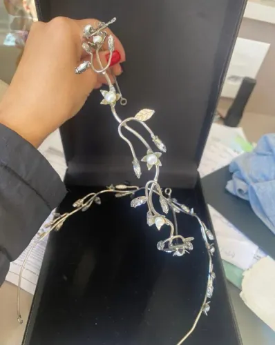 Tiara de Noiva com swarovski e pérolas 