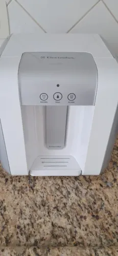Purificador de água Electrolux 