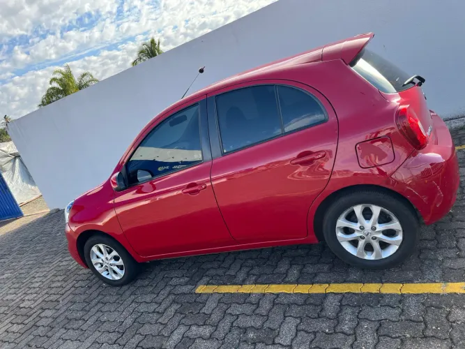 Nissan March SV 1.0 12V Flex 5P 2016