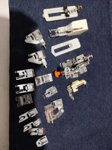 17 Calcadores de máquina de costura doméstica 