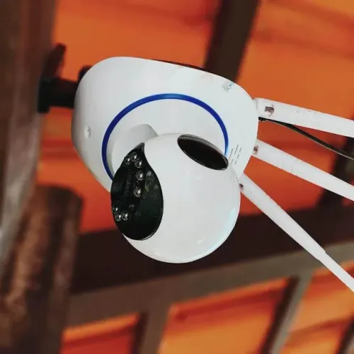 Promoção: Camera Sem fio com acesso remoto audio e video ac. cartões