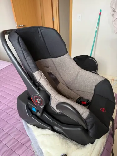 cadeira Kiddo para carro