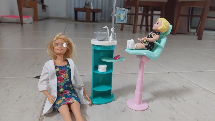 Consultório Dentário Barbie - Brinquedo Completo