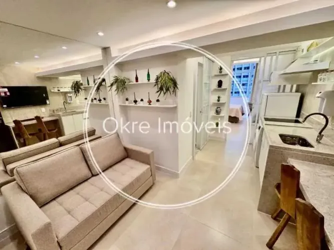 Apartamento padrão mobiliado à venda no Centro