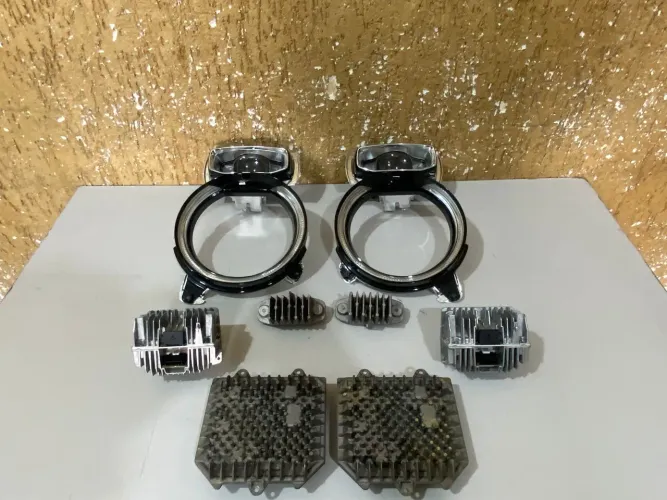 Led / Olho Projetor + Modulo / Reator do farol direito Renegade 2022/2023/2024/2025