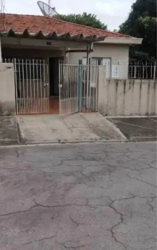 Vendo casa no bairro Coroado