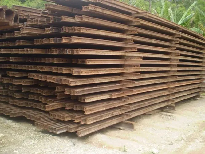 Trilhos de Trem à Venda! Perfeitos para estaca metálica!