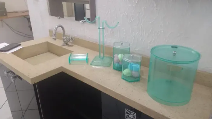 Conjunto de acrílico para banheiro