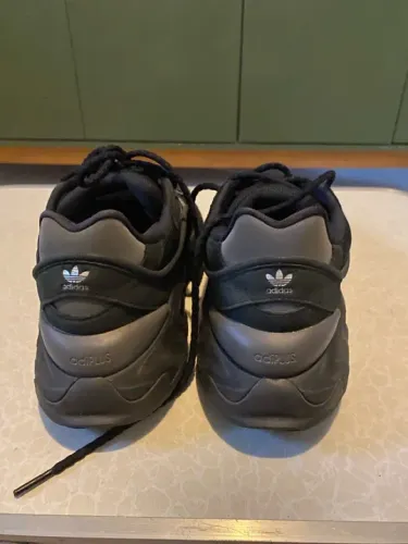 Tênis Adidas Originals