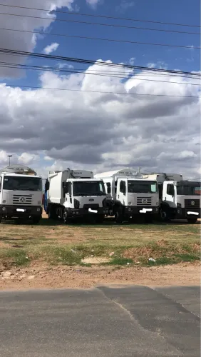 Vendo e alugo(locação) caminhão compactador de lixo(coletor de lixo)