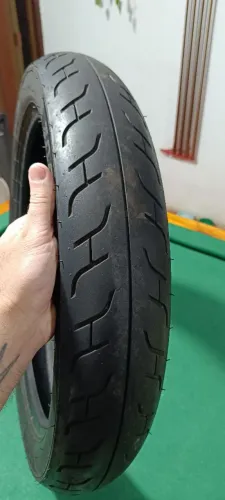 Pneu moto 100/90/18 semi novo 
