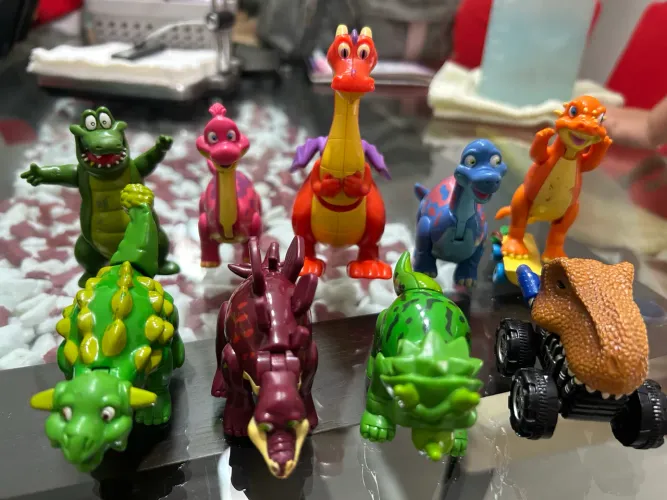 Miniaturas de dinossauros
