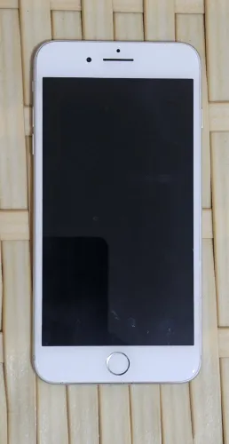 ? iPhone 8 Plus 64GB - Perfeito, tudo funcionando!