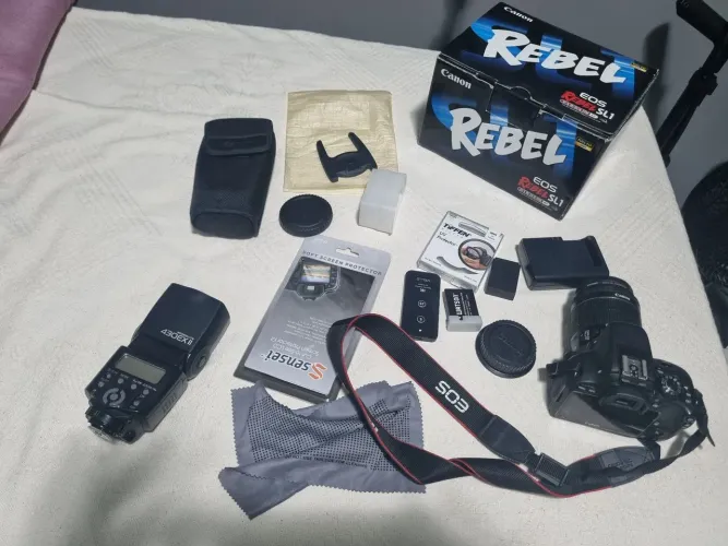 Torro ! Camera Canon eos Sl1 + flash Canon 430exII