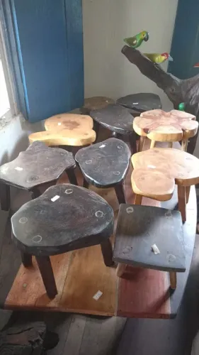 Bancos primeira foto 70.00 segunda 150.00