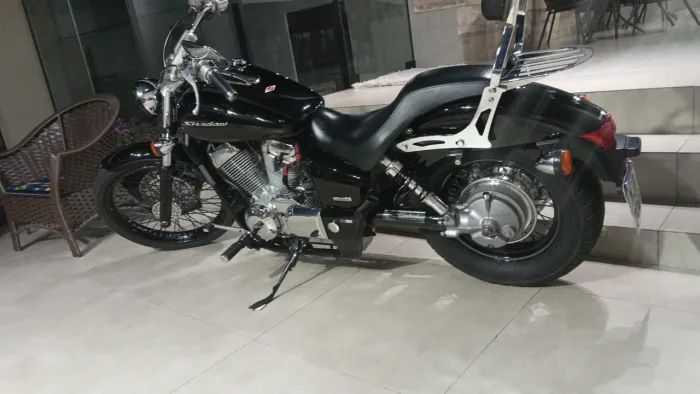 Shadow 2012 750cc. Exclusiva Série especial 