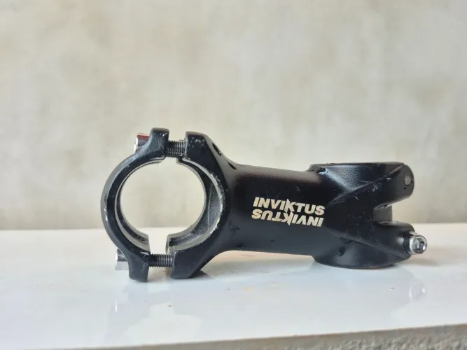 Mesa de guidão Inviktus alumínio preta para bicicleta