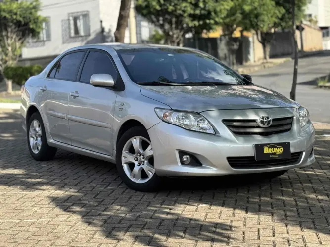 Toyota Corolla GLI 1.8 Flex 16V Aut. 2011