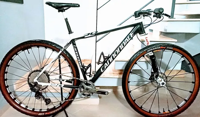CANNONDALE(21) LEFT, SLX 12v (18x). Trocas 11k