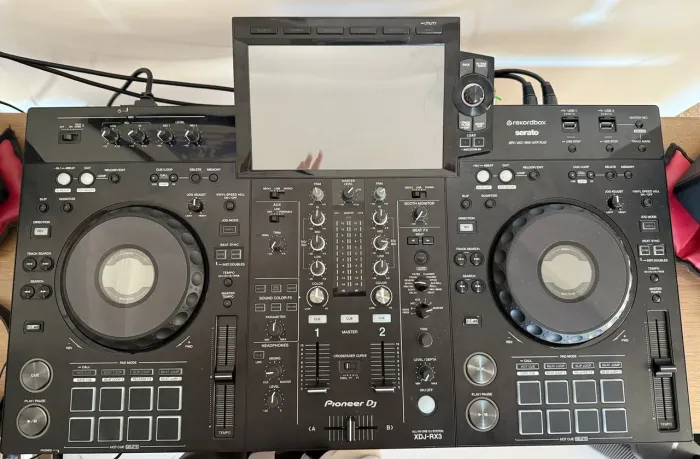 XDJ RX3 IMPECÁVEL COM HARD CASE