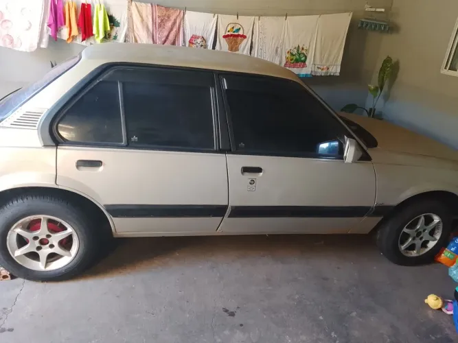 Chevrolet Monza GLS/ Hi-tech 2.0 EFI 2P E 4P (álcool) 1994