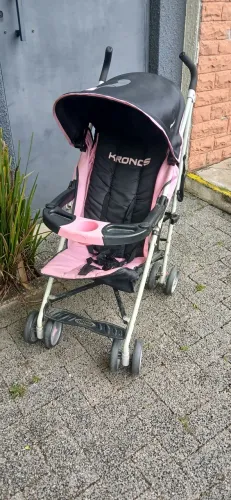Carrinho de bebe R$ 100,00