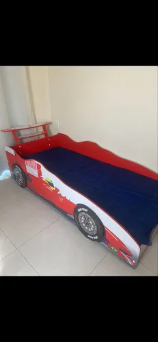 Cama infantil carros