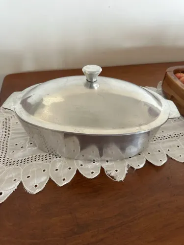Vendo Assadeira Alumínio Fundida Oval